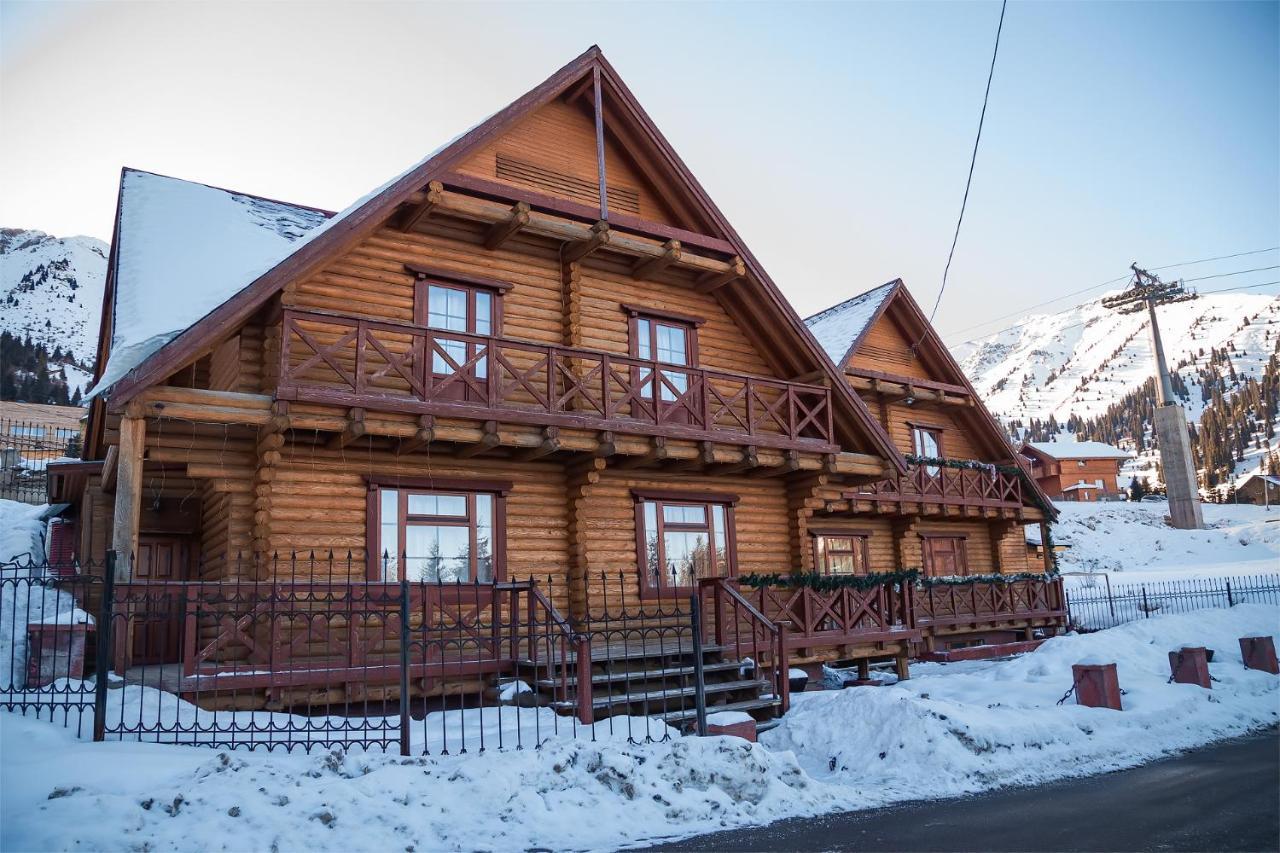 Hostel Shymbulak Алмати Екстер'єр фото