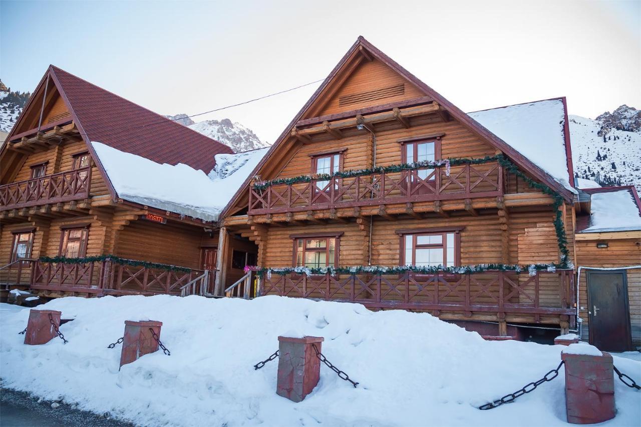 Hostel Shymbulak Алмати Екстер'єр фото